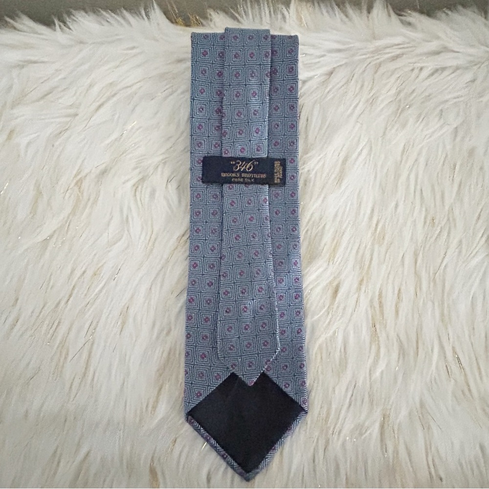 Brooks Brothers Silk Tie - Picture 2 of 3